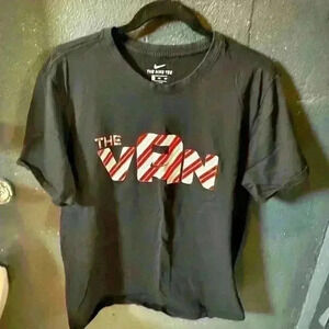 Women’s Nike The Van Short Sleeve Tshirt Black Red White XXL